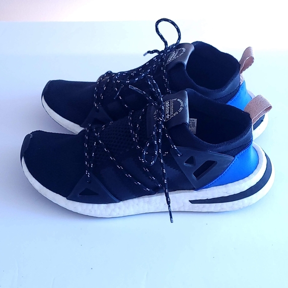 Adidas Flyknit Sneakers size 9 - Picture 7 of 8